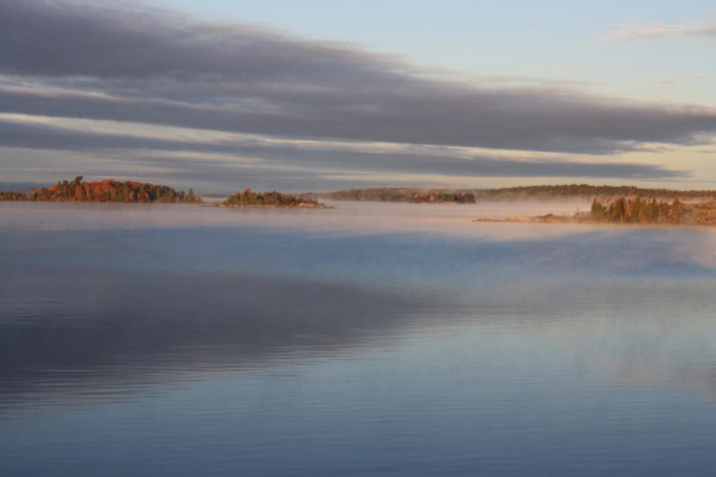 Carolyn Beach Inn Thessalon エクステリア 写真